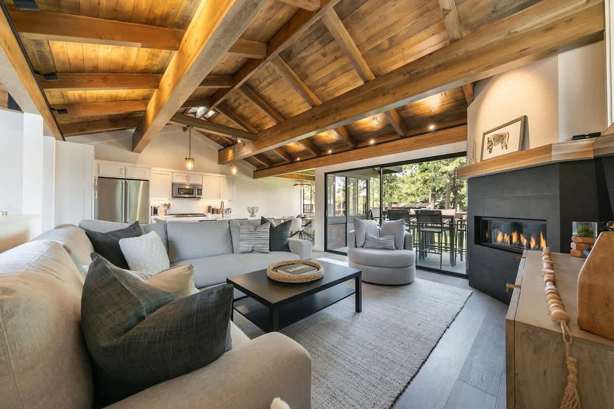 6-8 Miles to Palisades|Alpine|Homewood|Walk to TC — Tahoe City, CA — vacation rental