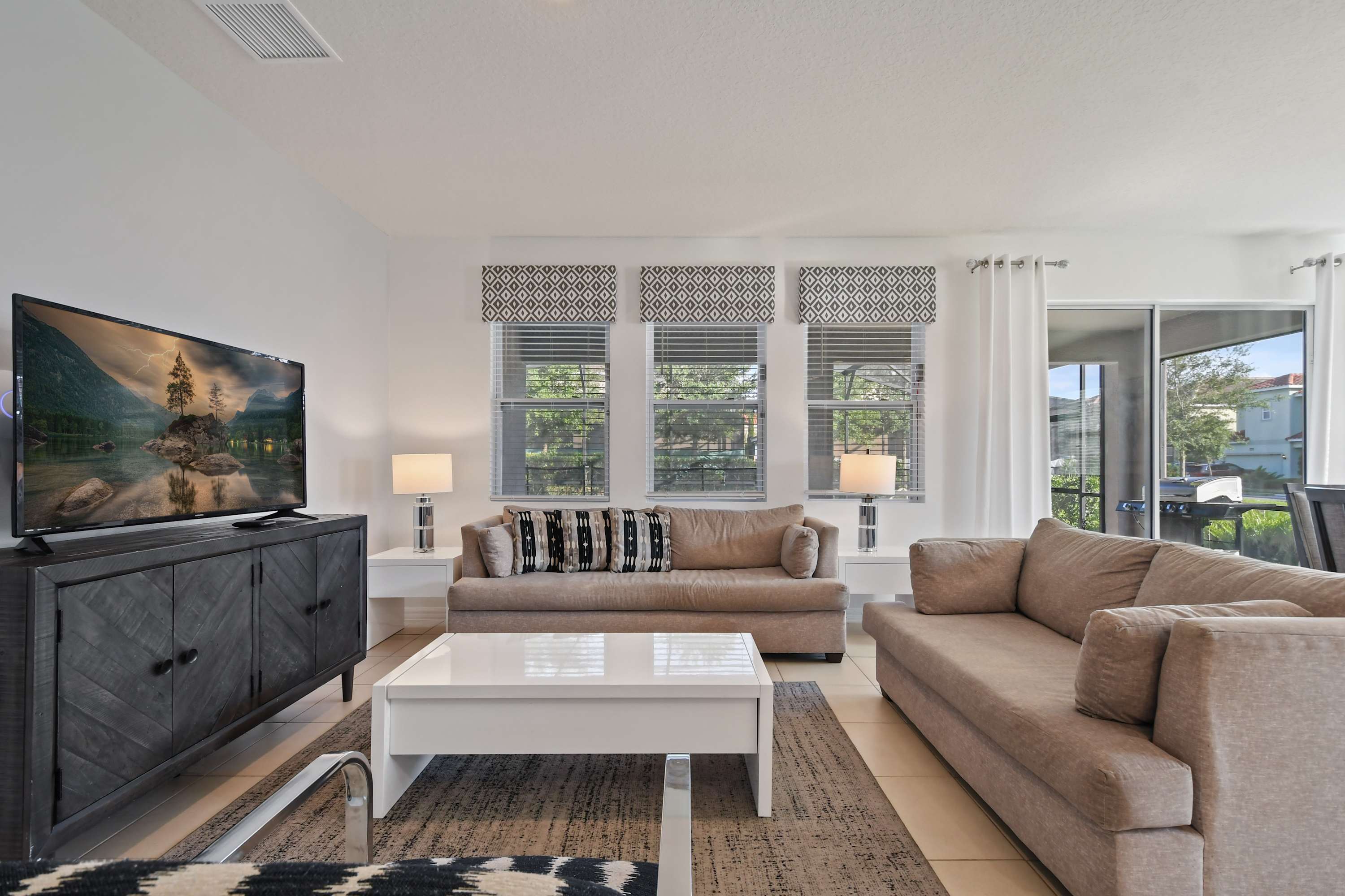 6049BOD Solterra Photo