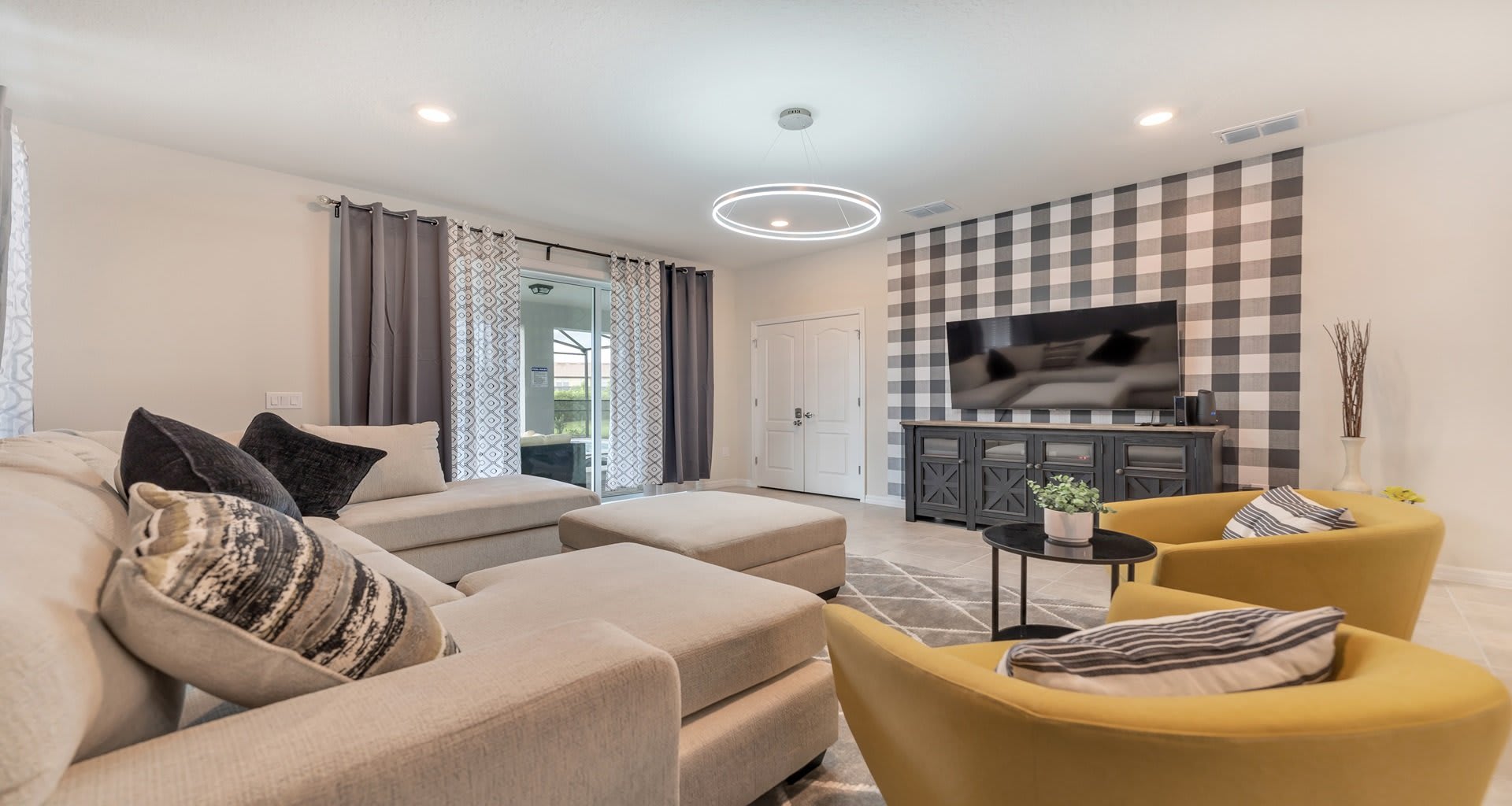 7303OL Solterra Photo