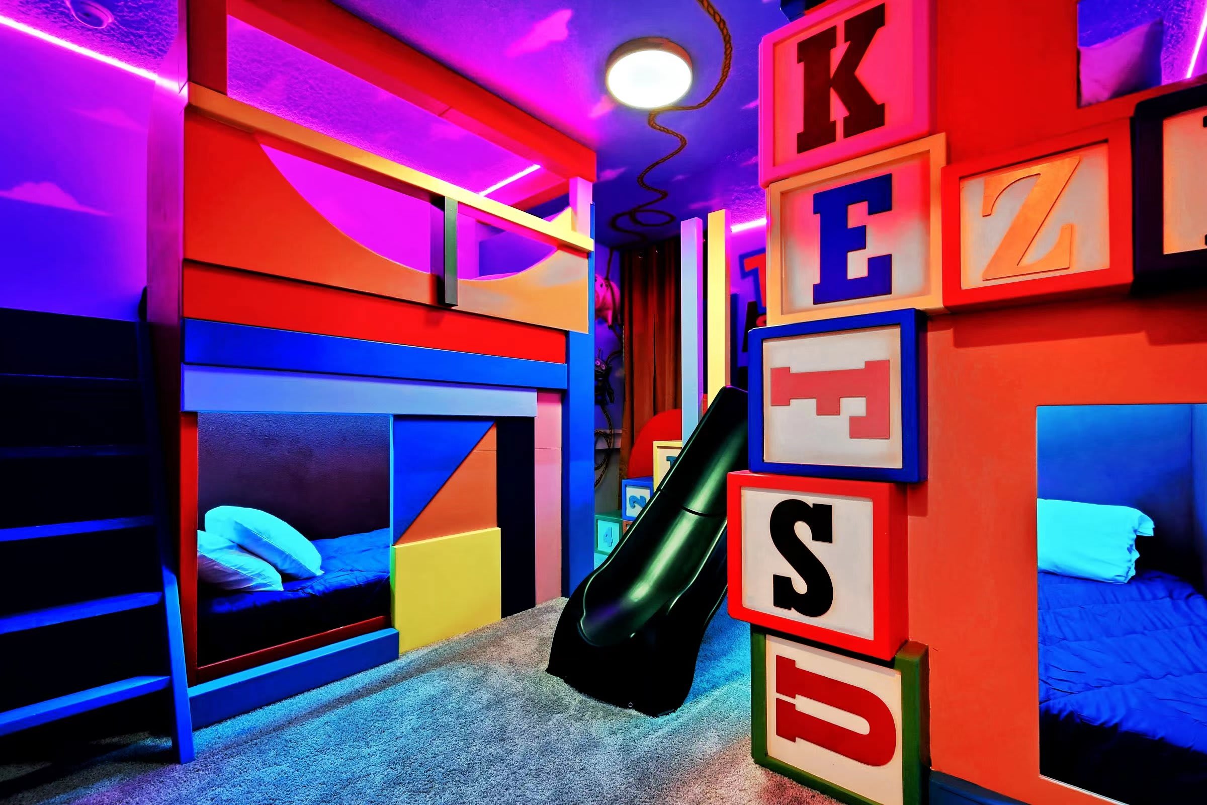 8942CBD Solara Photo