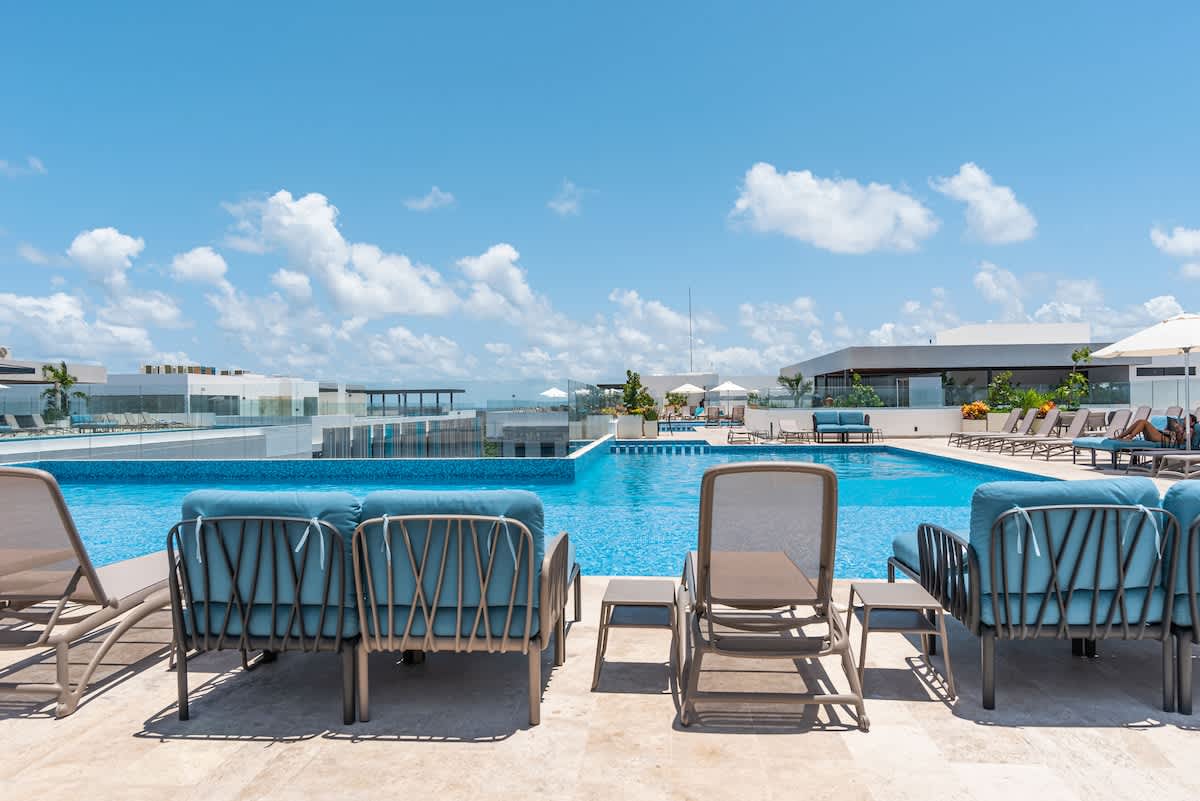 Rooftop Pool & Private Hot Tub with Ocean Views