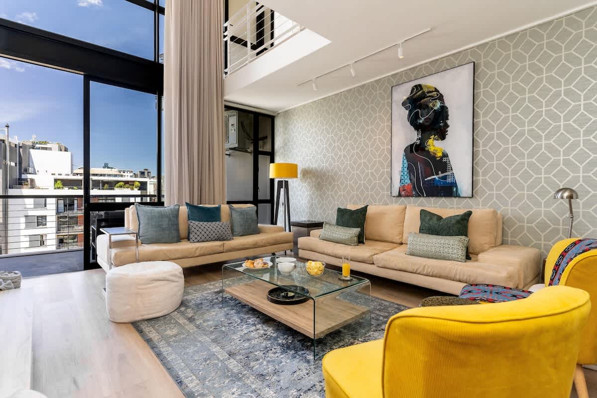 Urban Palette - Modern & Artistic Green Point Apt — Cape Town, Western Cape — vacation rental