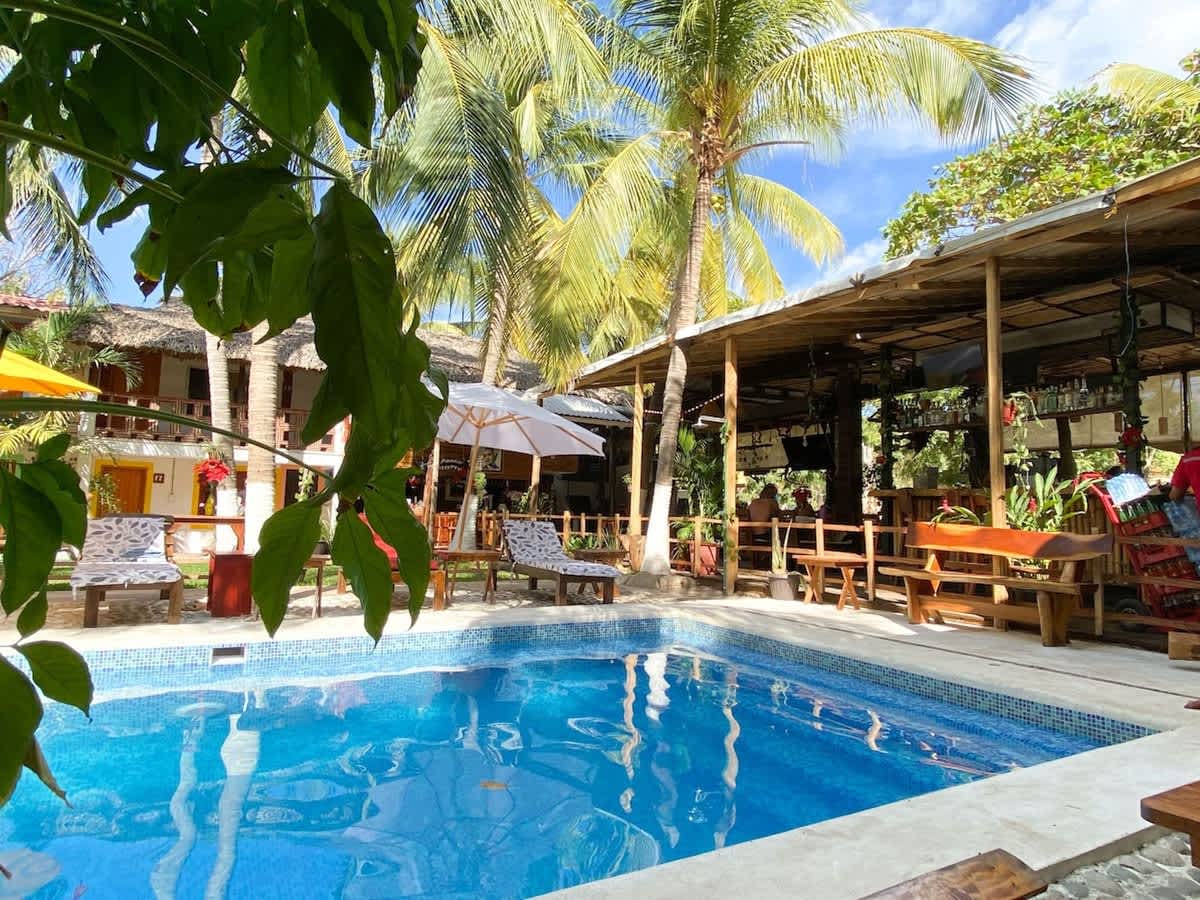 Fridas Paradise: Wi-Fi, Beach and Shared Pool — Brisas de Zicatela, Oaxaca — vacation rental