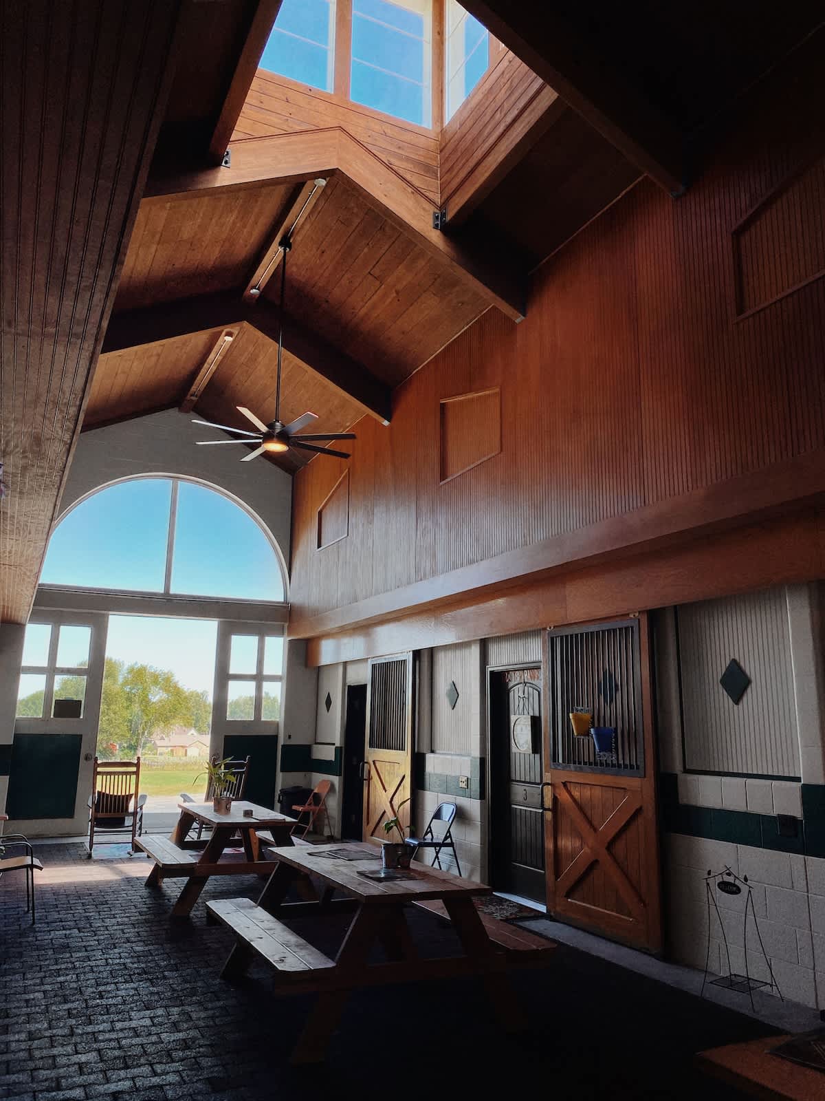 Horse Stall Suite 2 SUN GLO Great adventure space! — Lebanon, TN — vacation rental