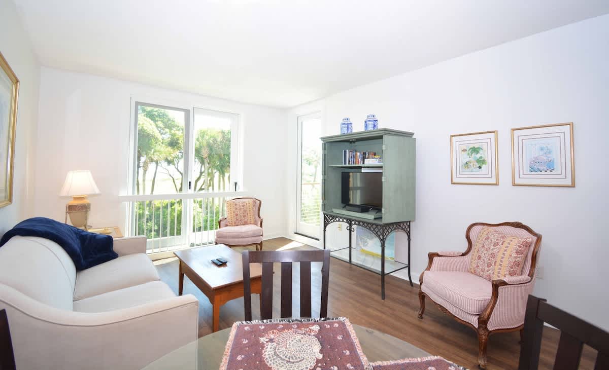 Hideout at Shipwatch - On The Beach 4