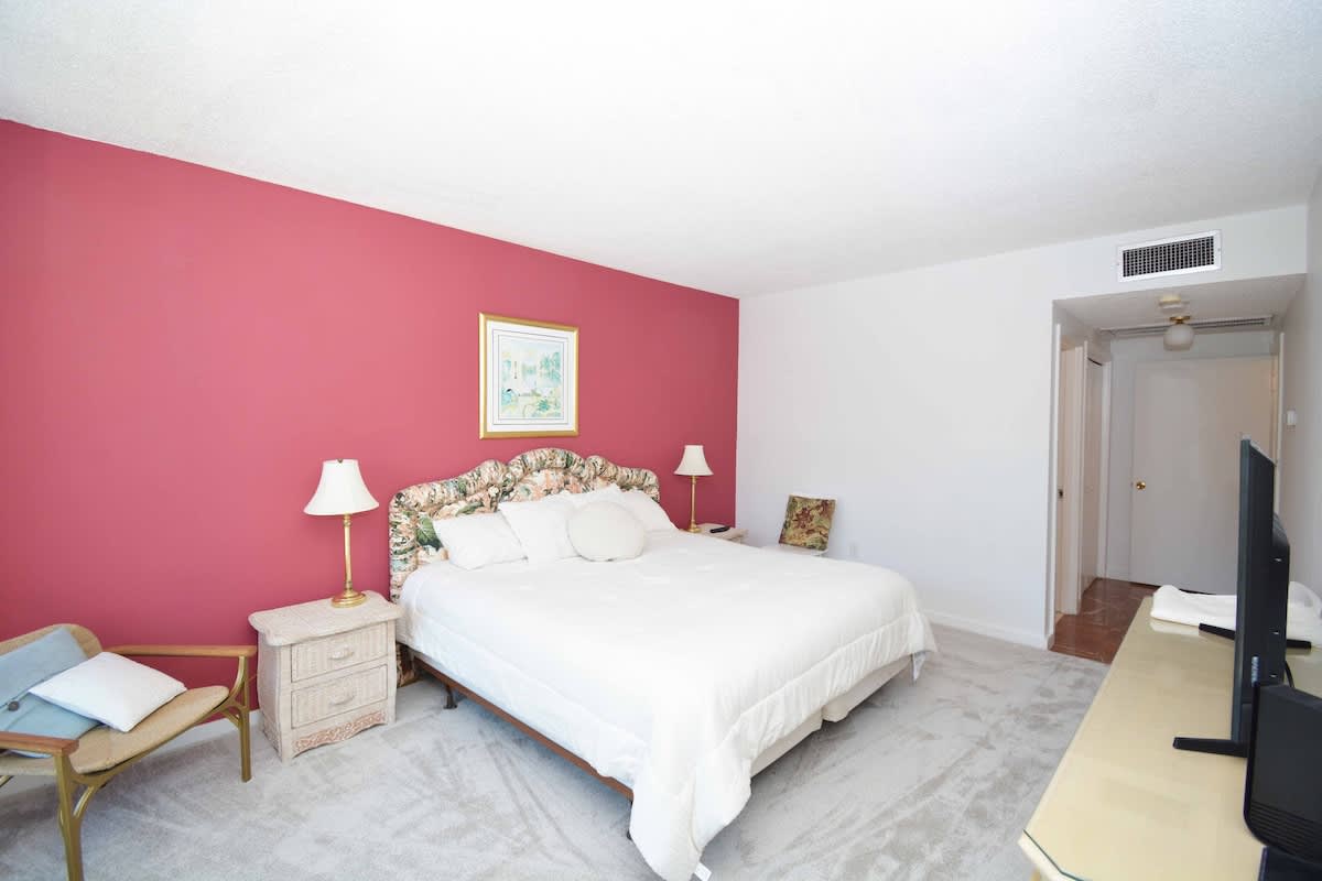 Hideout at Shipwatch - On The Beach 2