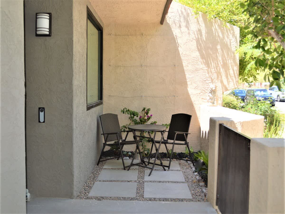 Midtown Mid-Century Hideaway