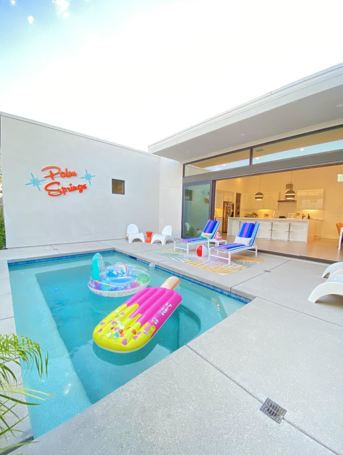P S Chic Escape