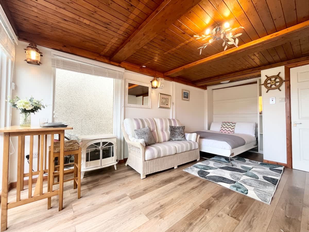 Little Penkernick- Newlyn-Parking- Garden View — Newlyn, Cornwall — vacation rental
