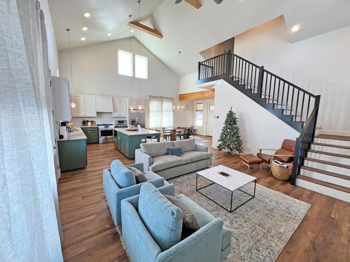 Where the Views Steal the Show | Sleeps 8 — Pagosa Springs, CO — vacation rental