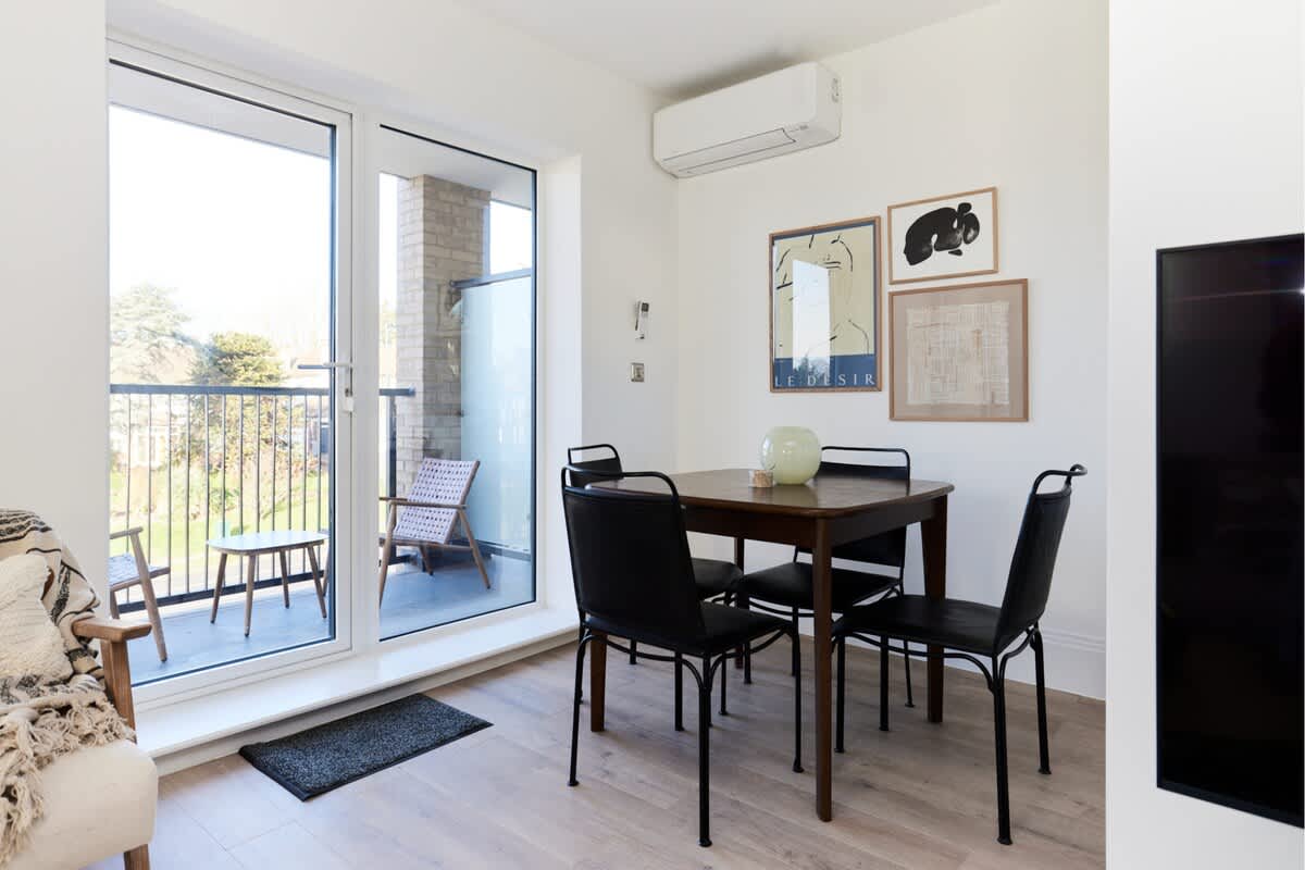 The Wembley Park Sanctuary -2BDR Flat with Balcony