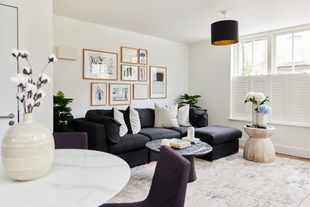 The Ravenscourt Park Escape - Bright 2 Bdr Flat