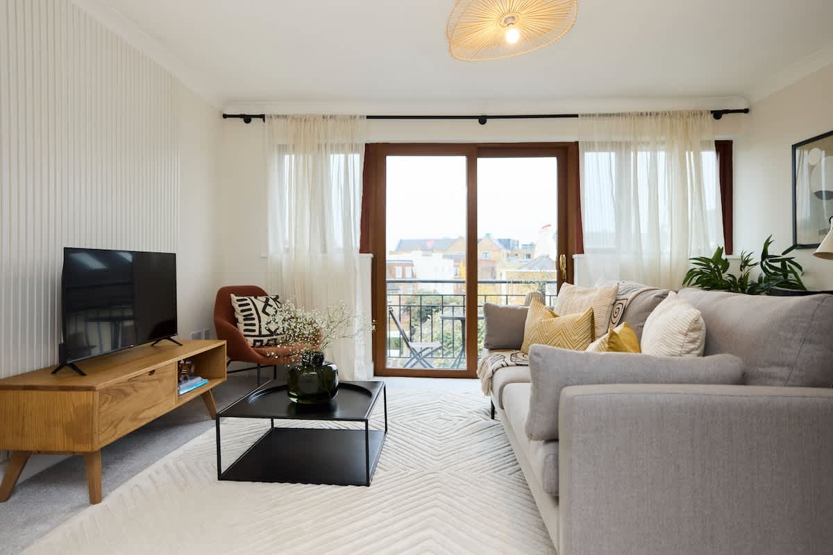 The Isleworth Place - Stunning 1 Bdr Flat with