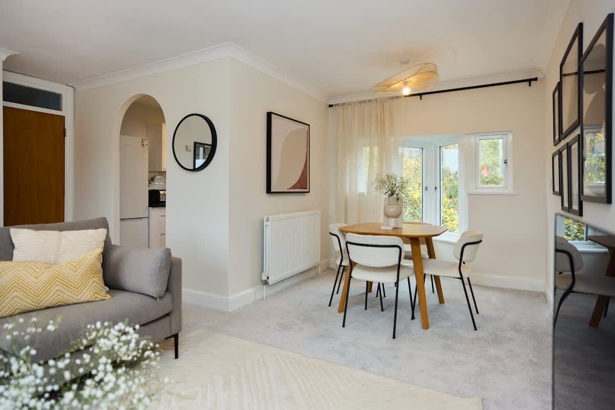 The Isleworth Place - Stunning 1 Bdr Flat with