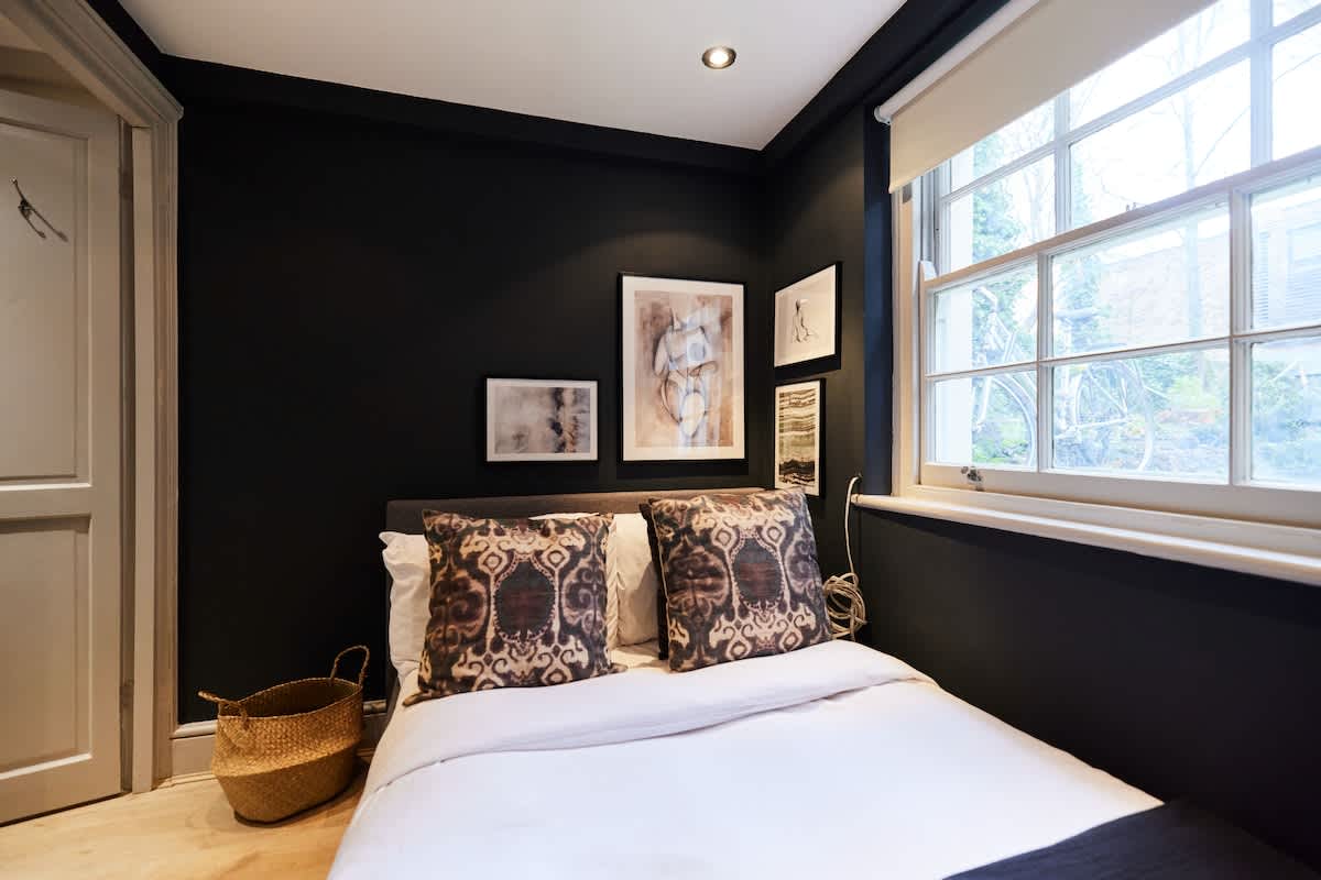 The Myddelton Square Nook