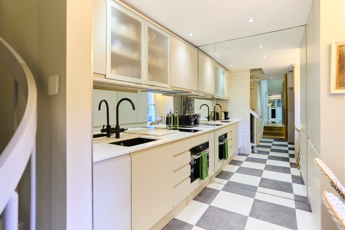 The Kensington Designer's Retreat