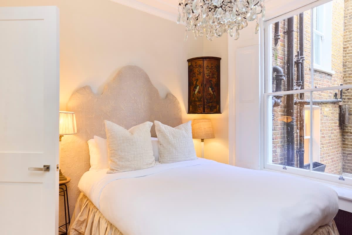 The Kensington Designer's Retreat