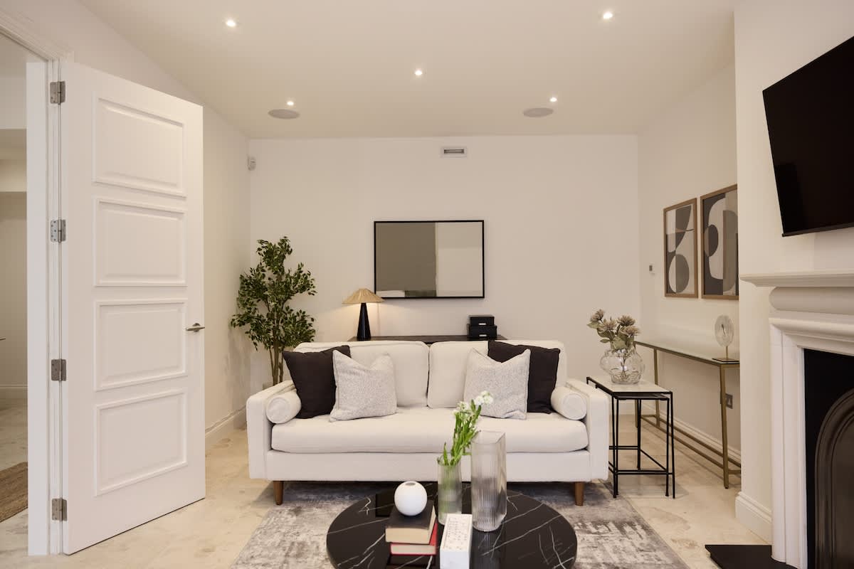 The Camden Park Place - Lovely 4 Bdr Flat with