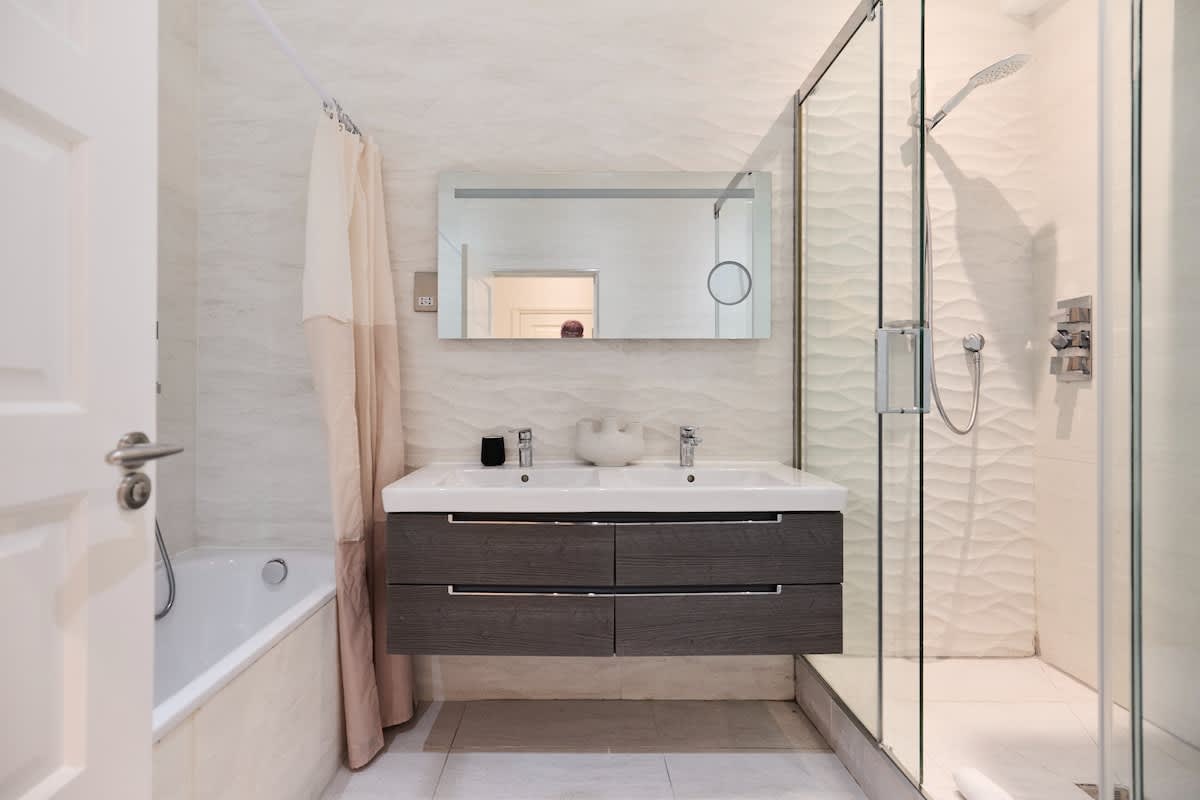 The Camden Park Place - Lovely 4 Bdr Flat with