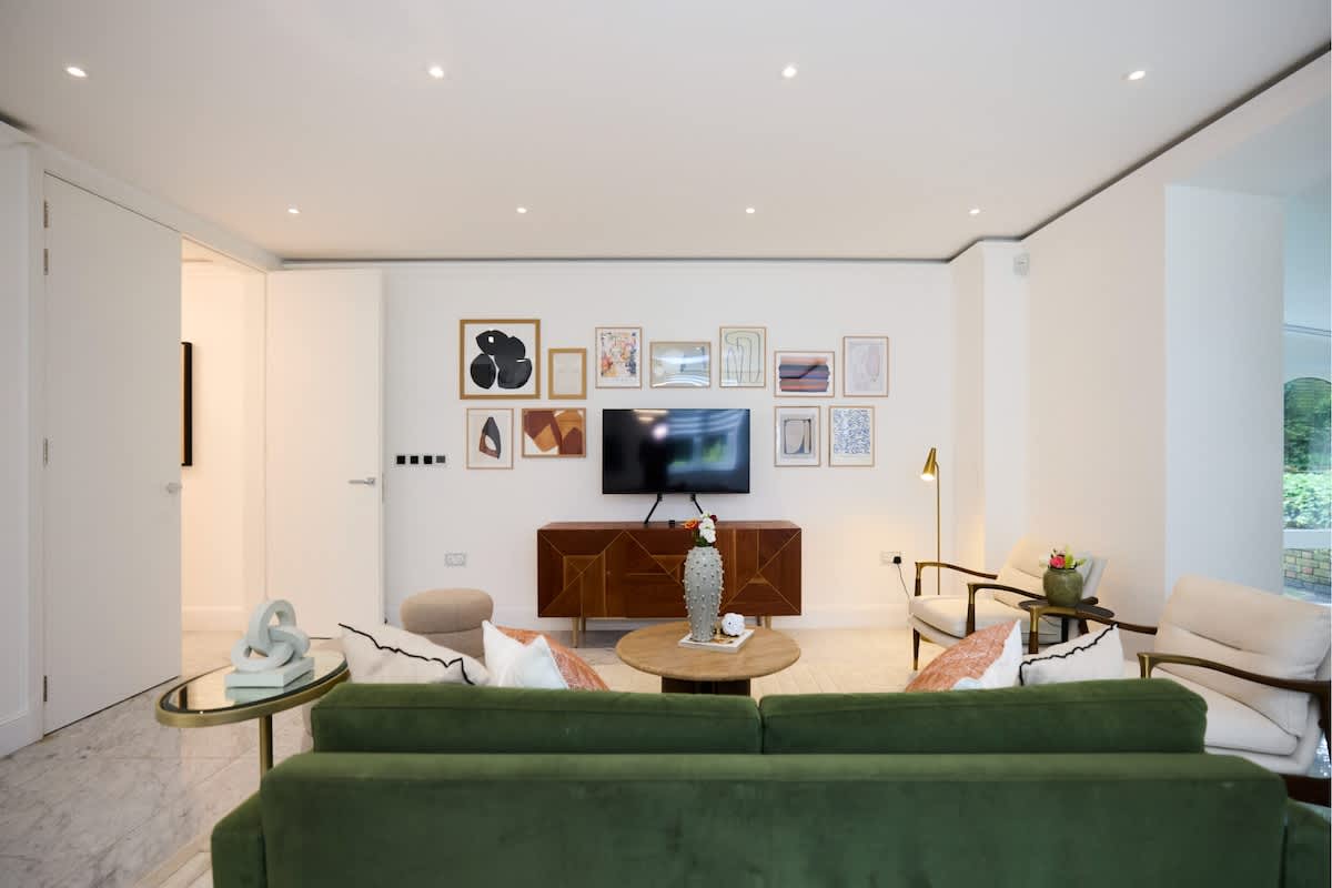 The Primrose Hill Place