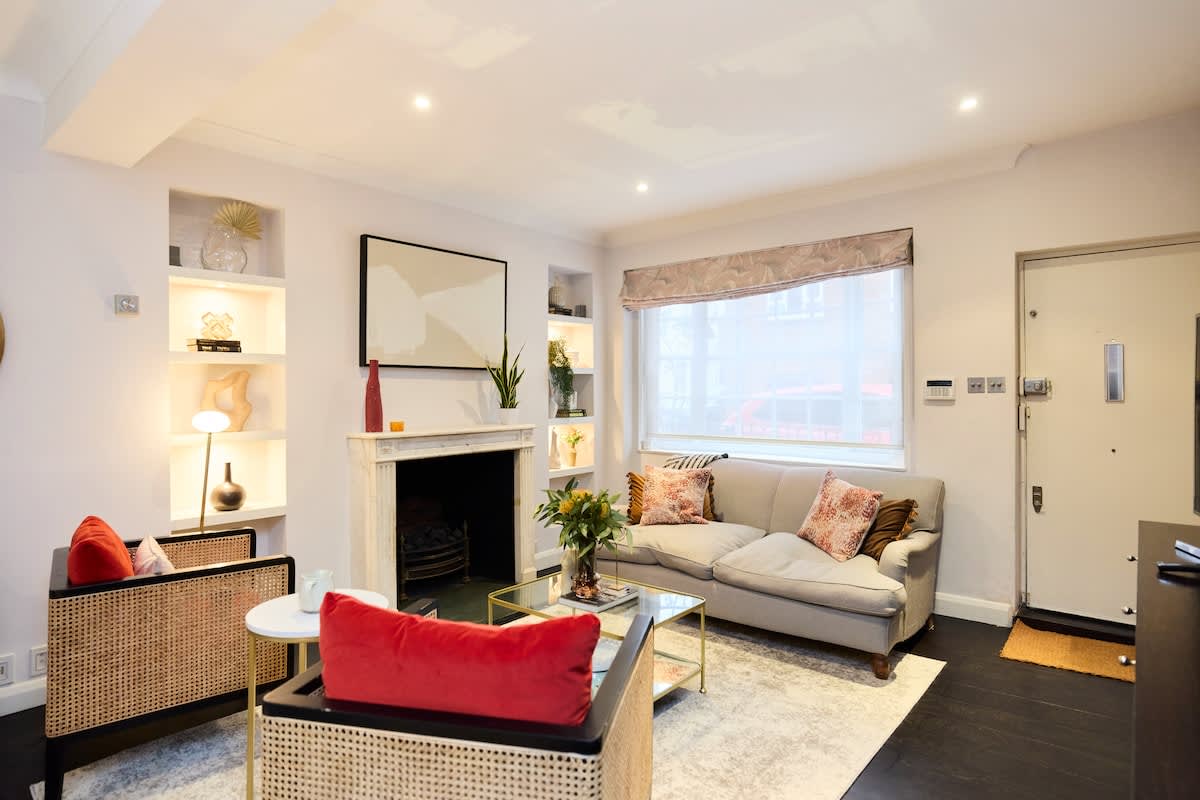 The Notting Hill Gate Crib
