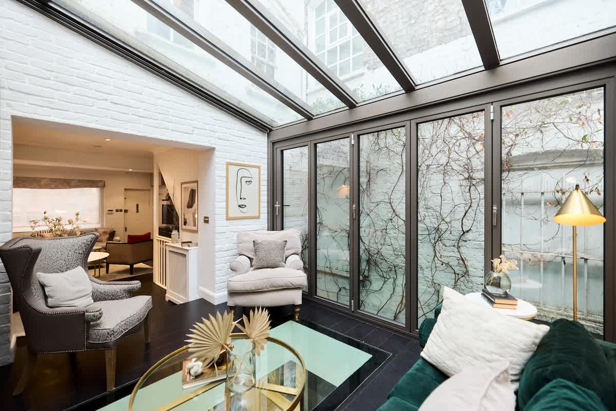 The Notting Hill Gate Crib