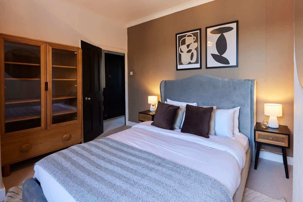 The Leyton Midland Crib - Cozy 2BDR  with Garden