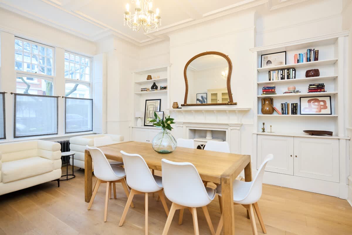 The Belsize Park Place - 6BDR Home with Garden