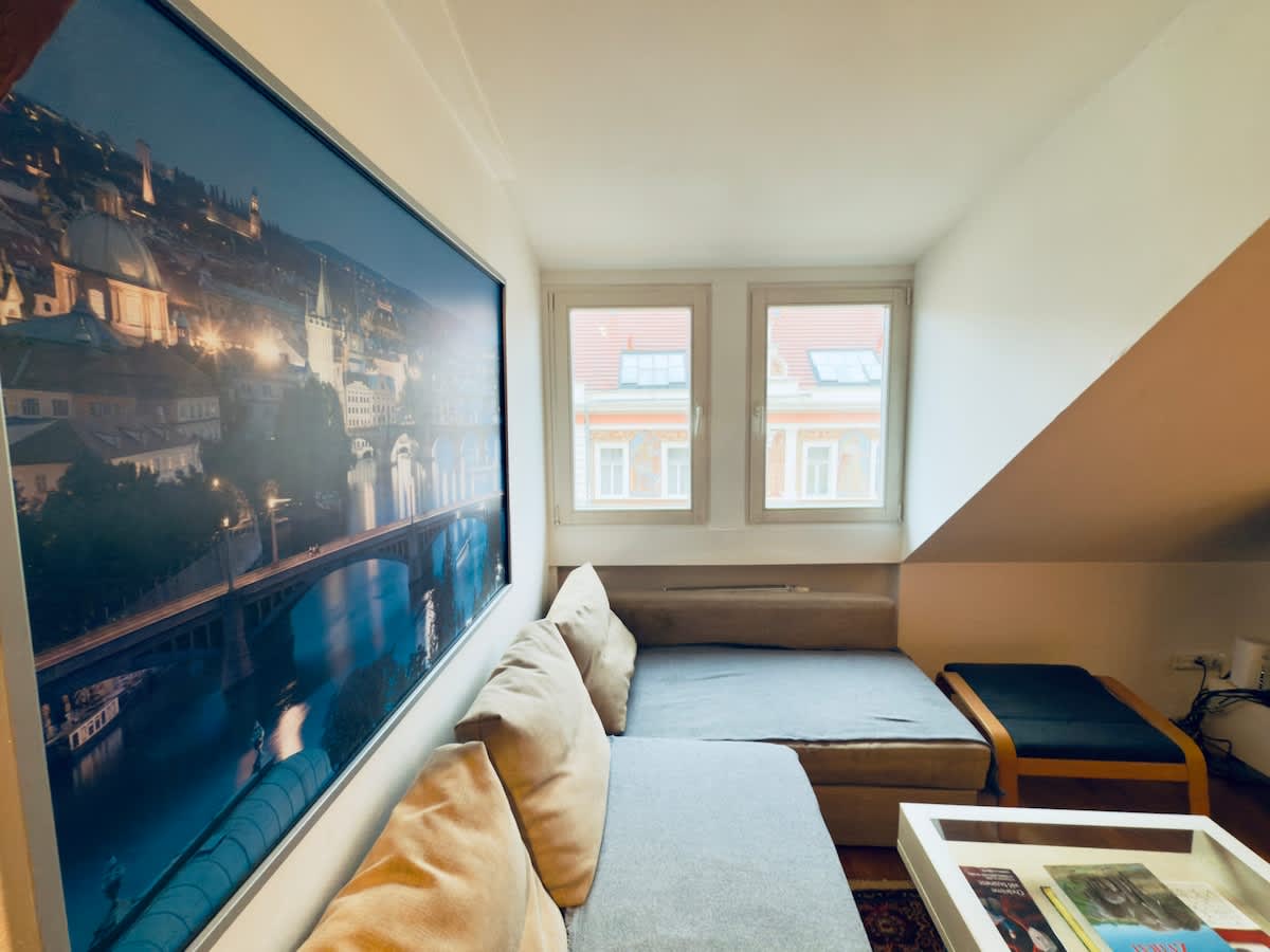 Attic 15 min  to Charles Bridge - Foto 19