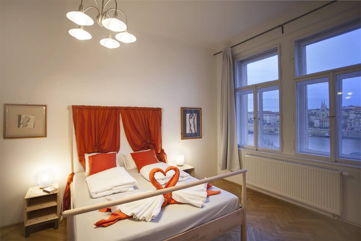 Spectacular Riverview apartment