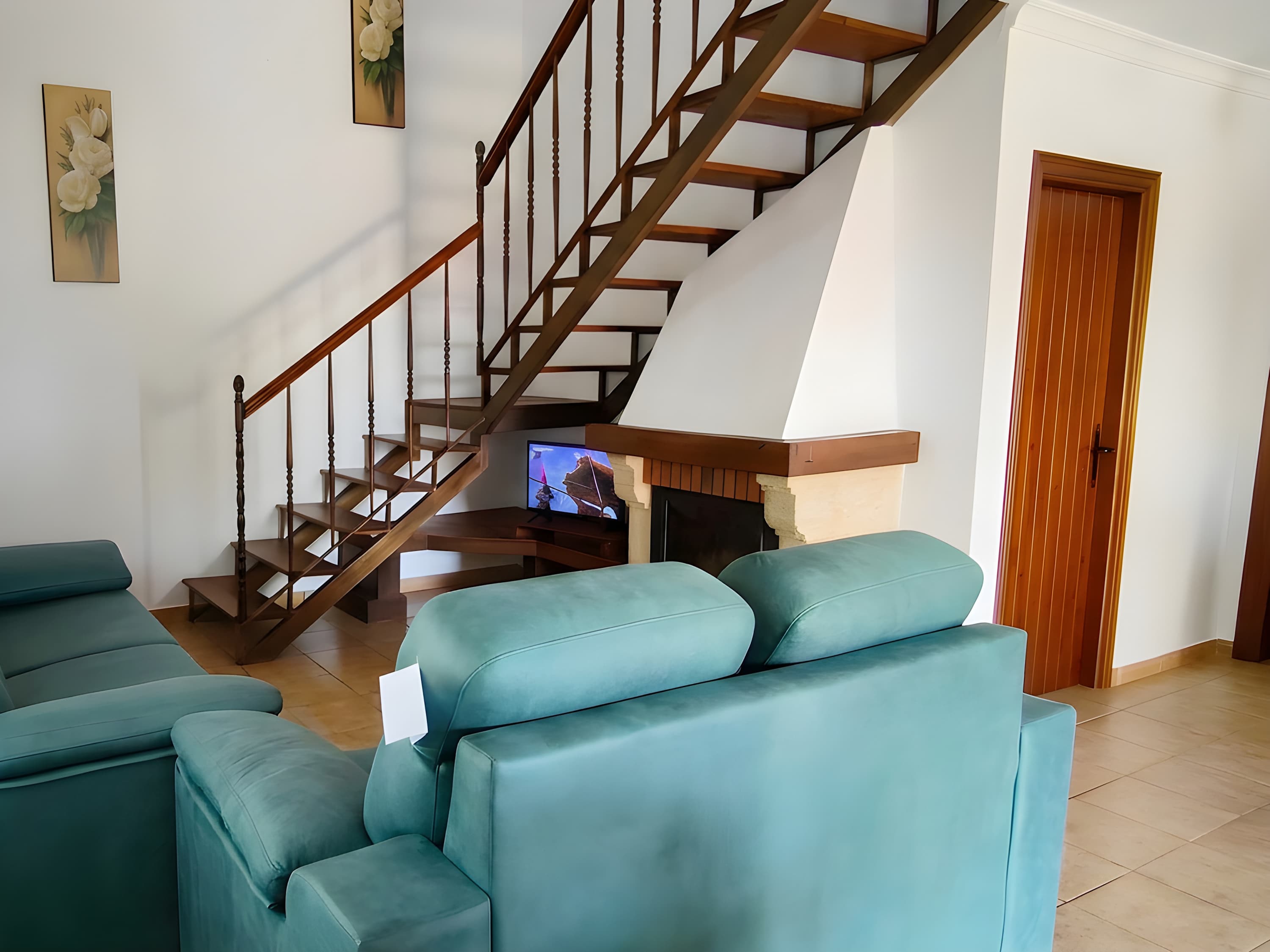 Chalet con piscina y jardín privado, ideal para familias y vacaciones en Conil - image 6