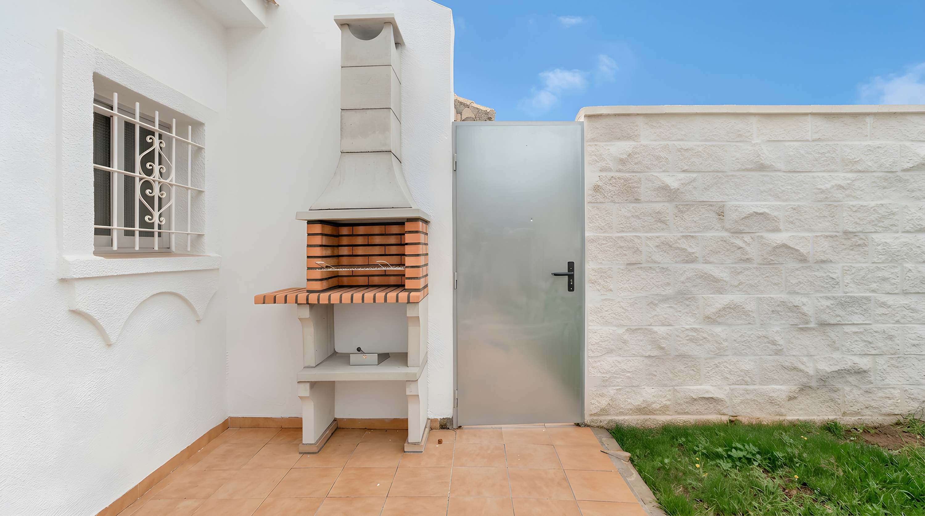 Apartamento accesible en Conil con piscina compartida, parking y jardín privado - image 24