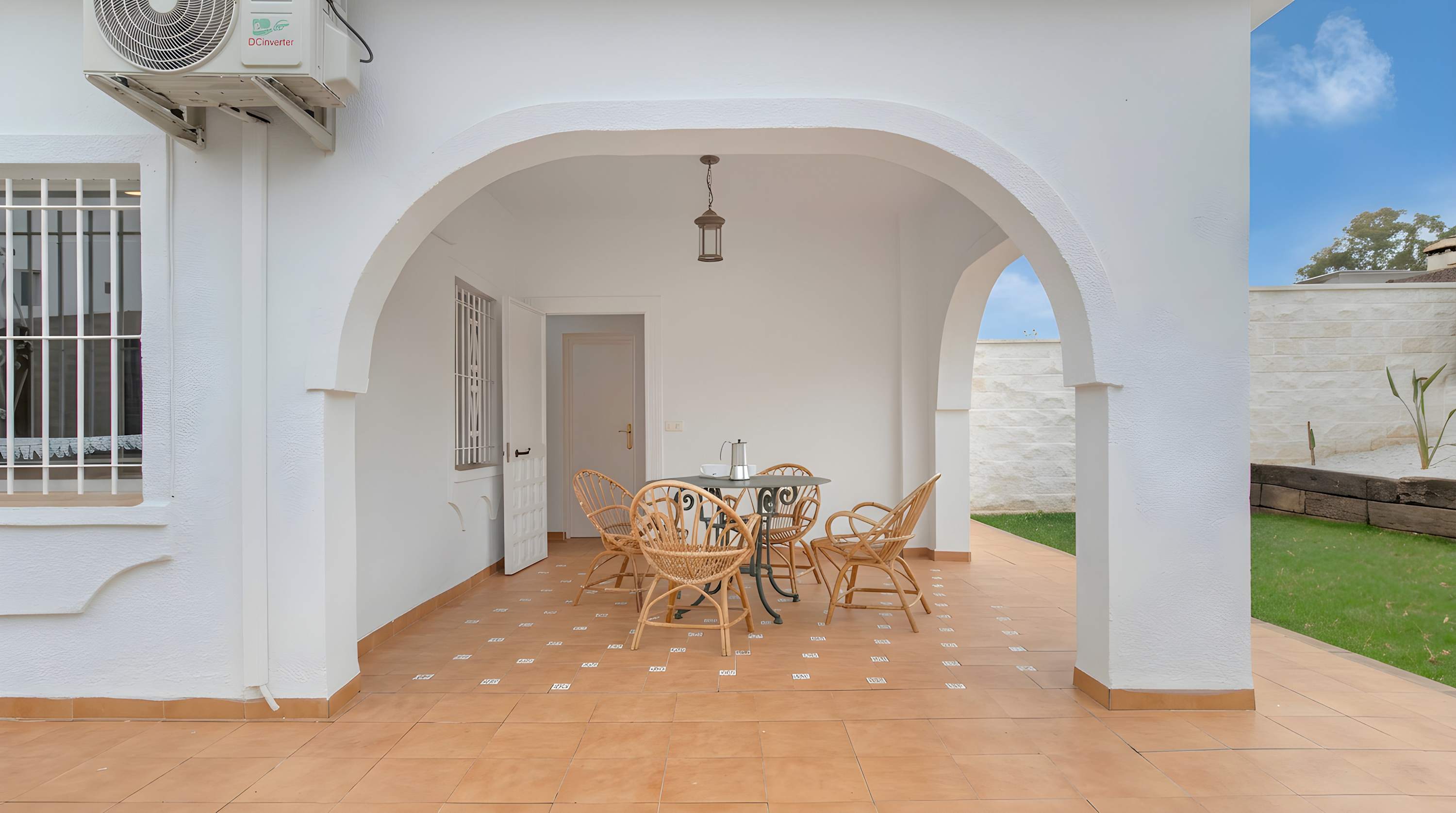Apartamento accesible en Conil con piscina compartida, parking y jardín privado - image 15