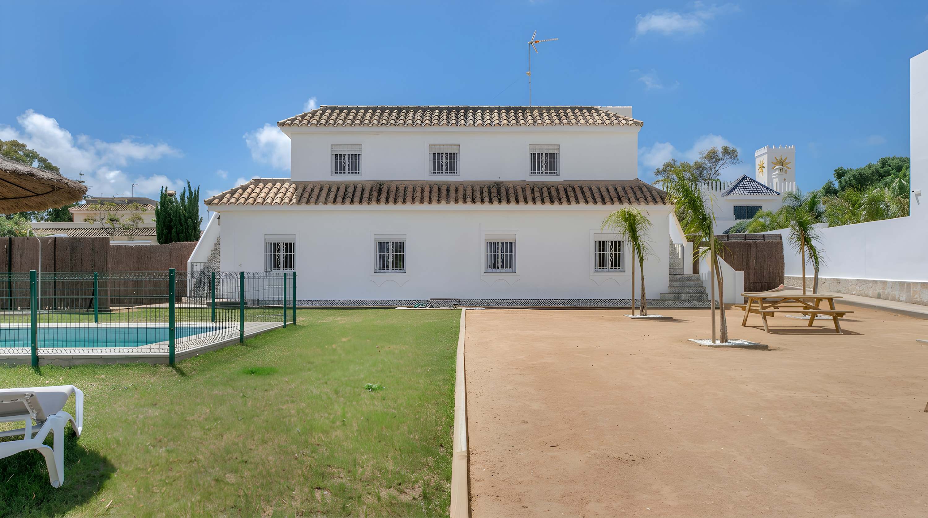 Apartamento accesible en Conil con piscina compartida, parking y jardín privado - image 6