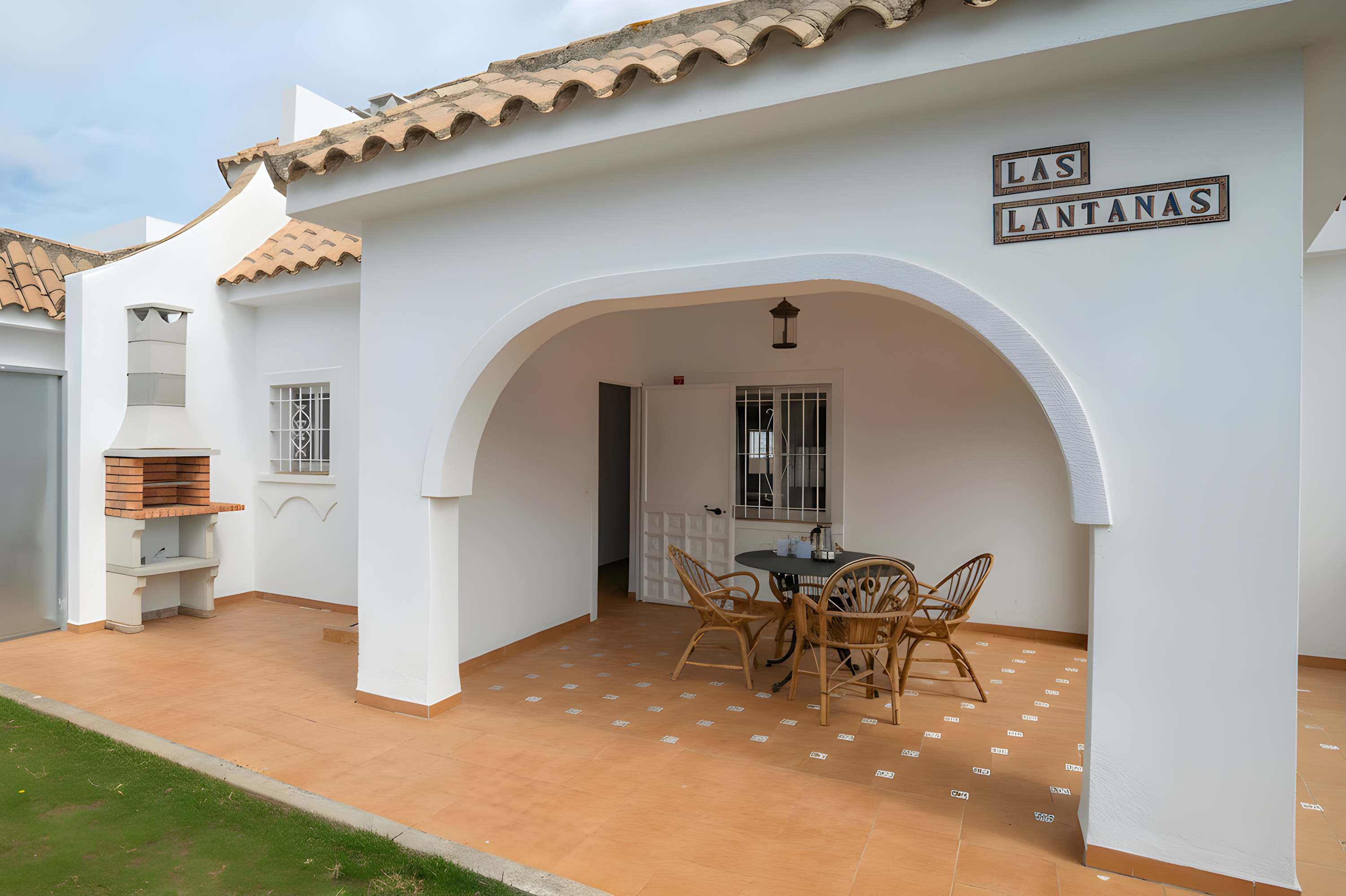 Casa en Conil: apartamento con piscina compartida, jardín y parking privado - image 15