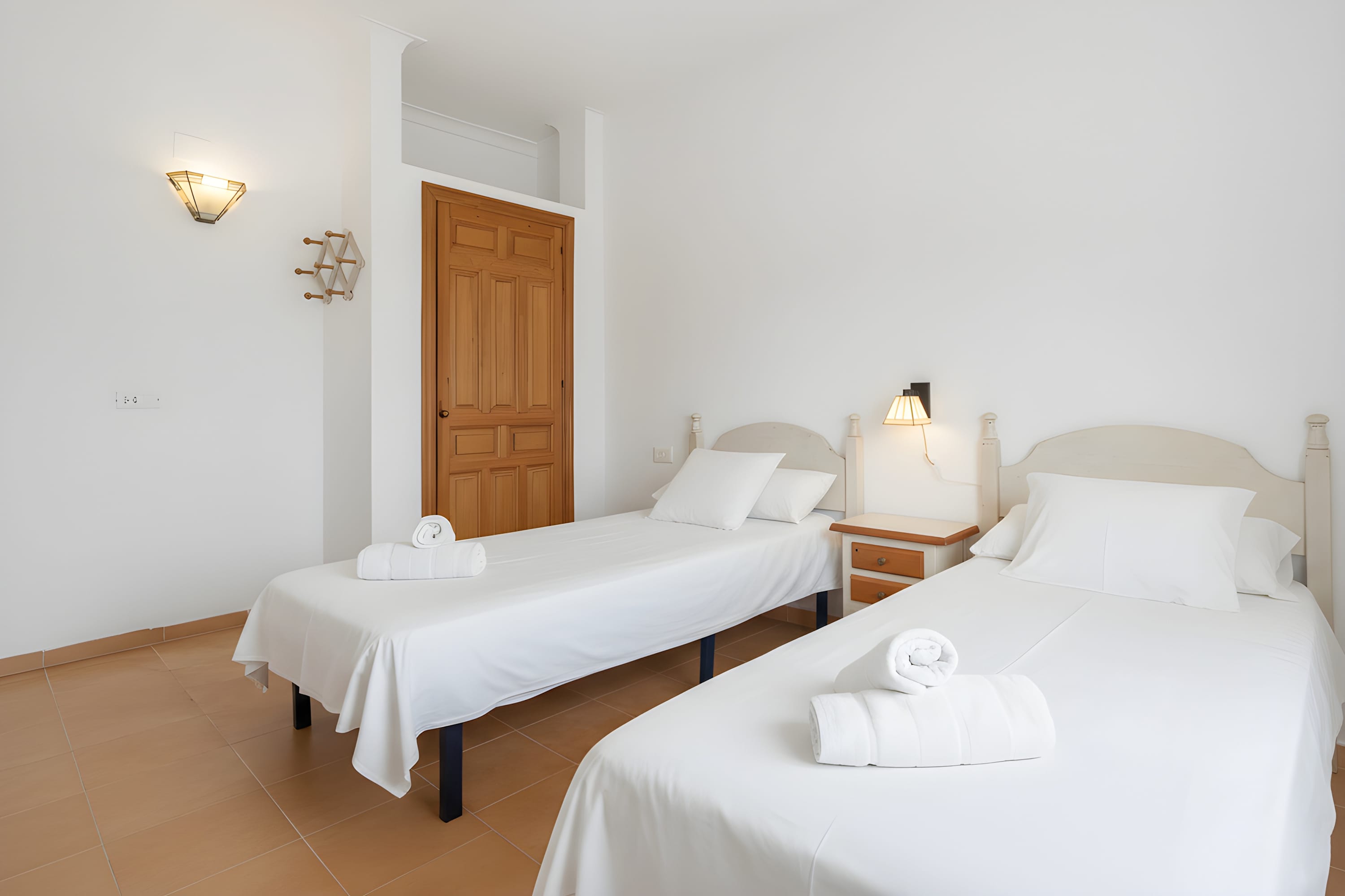 Casa en Conil: apartamento con piscina compartida, jardín y parking privado - image 10