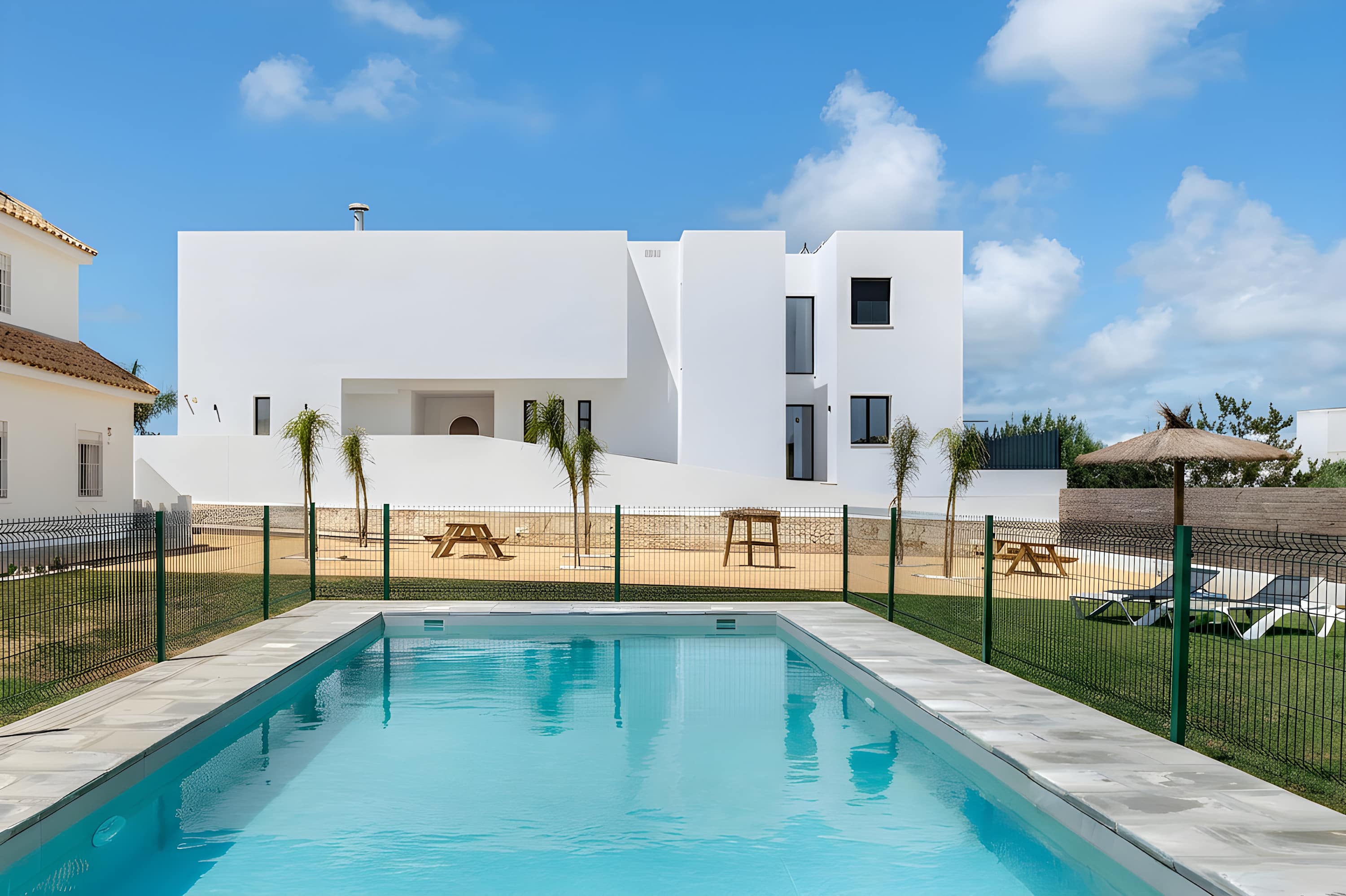 Casa increíble – alojamiento con piscina compartida y WiFi, ideal para familias en Conil - image 2