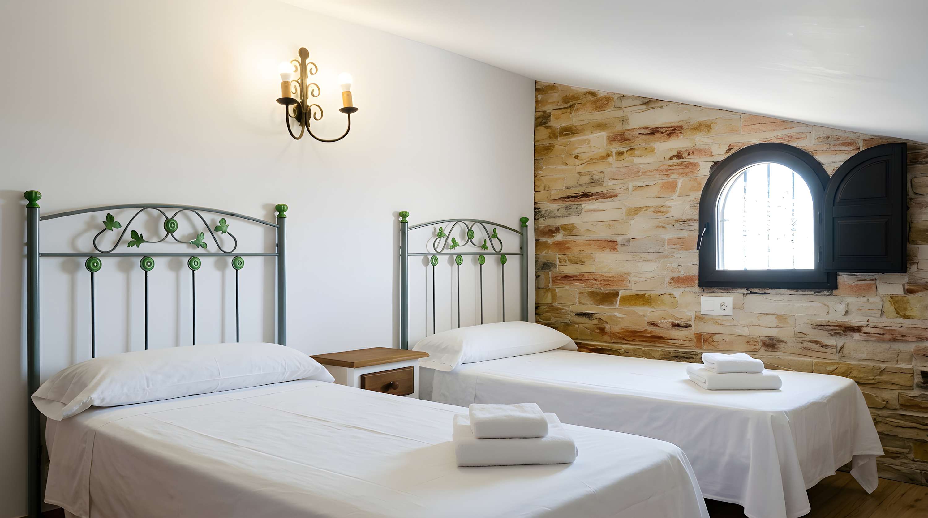 Amplio Chalet con Piscina, Terraza y Barbacoa – Cerca del Mar en Conil - image 22