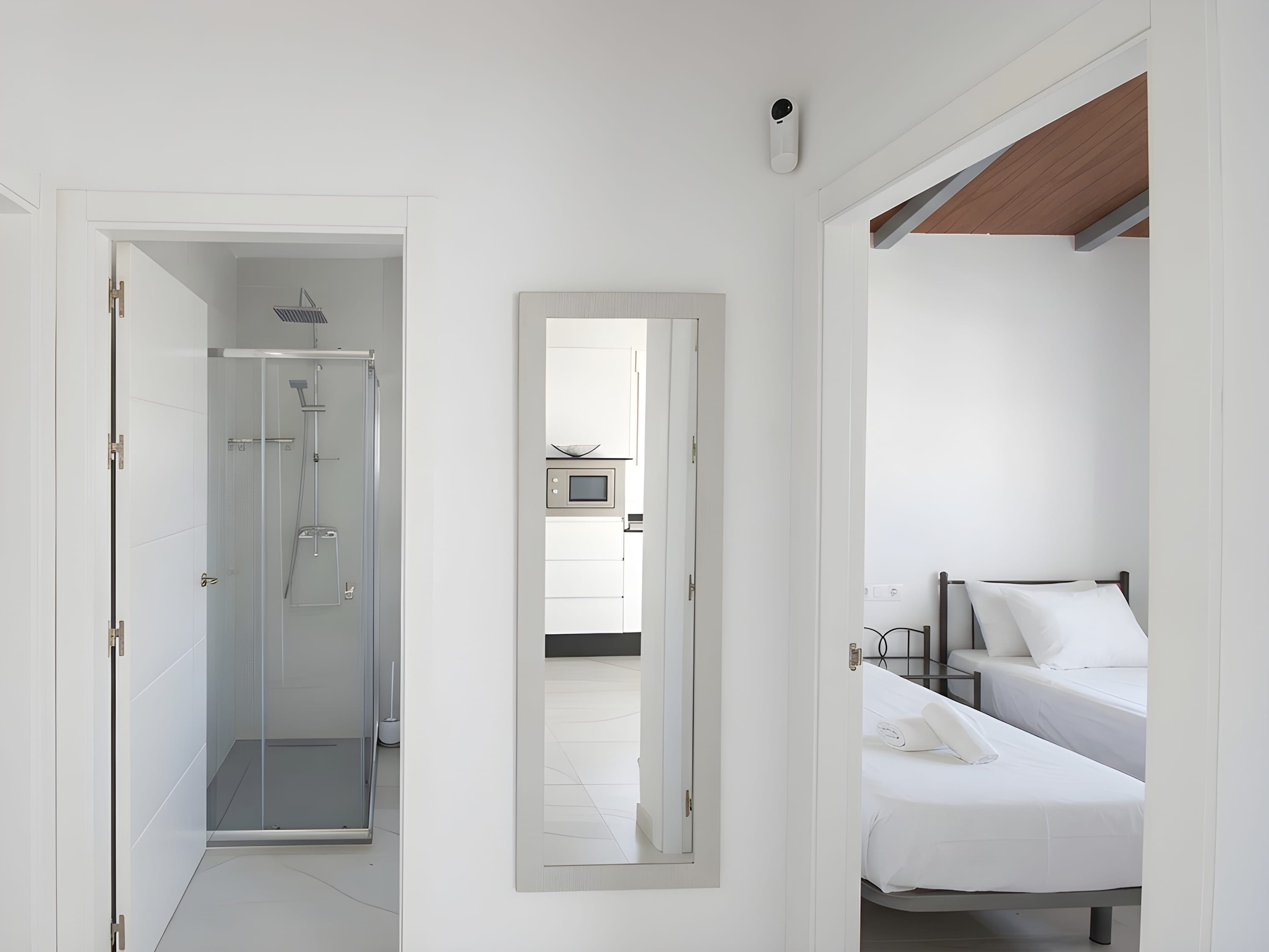 Encantador Chalet con Piscina y Terraza Soleada cerca del Mar en Conil - image 16