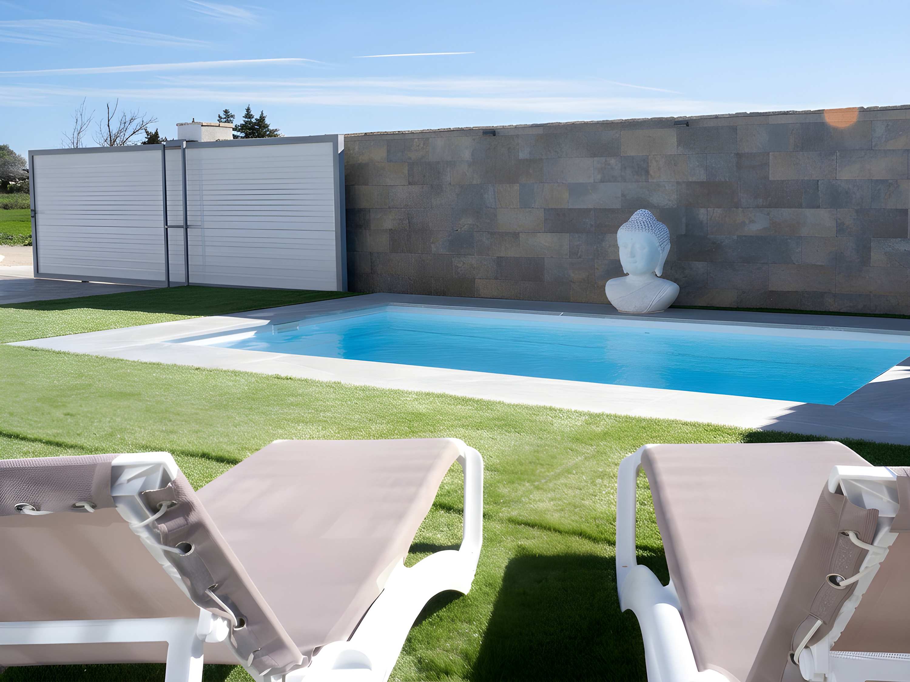 Encantador Chalet con Piscina y Terraza Soleada cerca del Mar en Conil - image 22