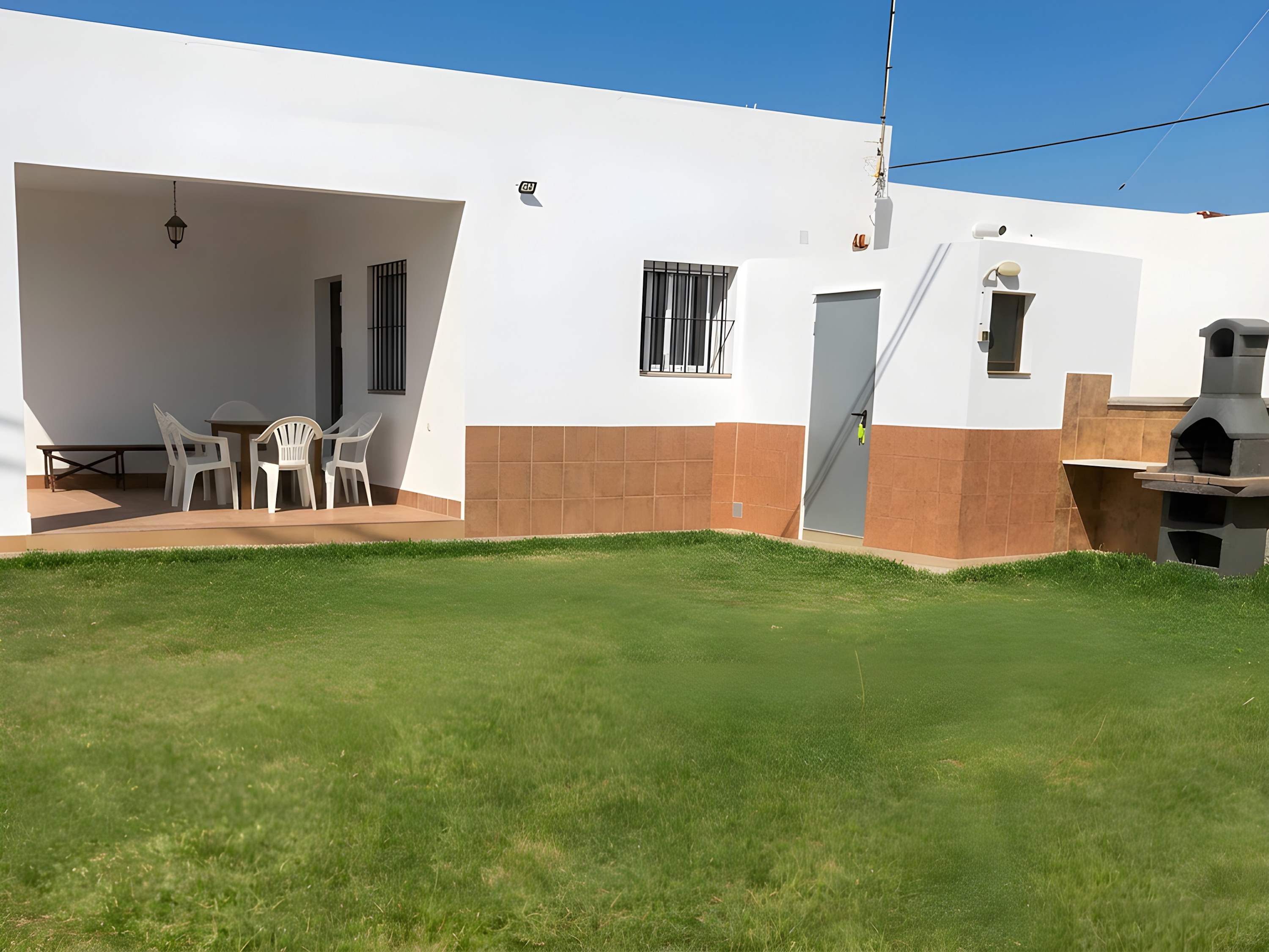 Chalet con Terraza y Barbacoa a 3 min de la Playa  El Palmar - image 18