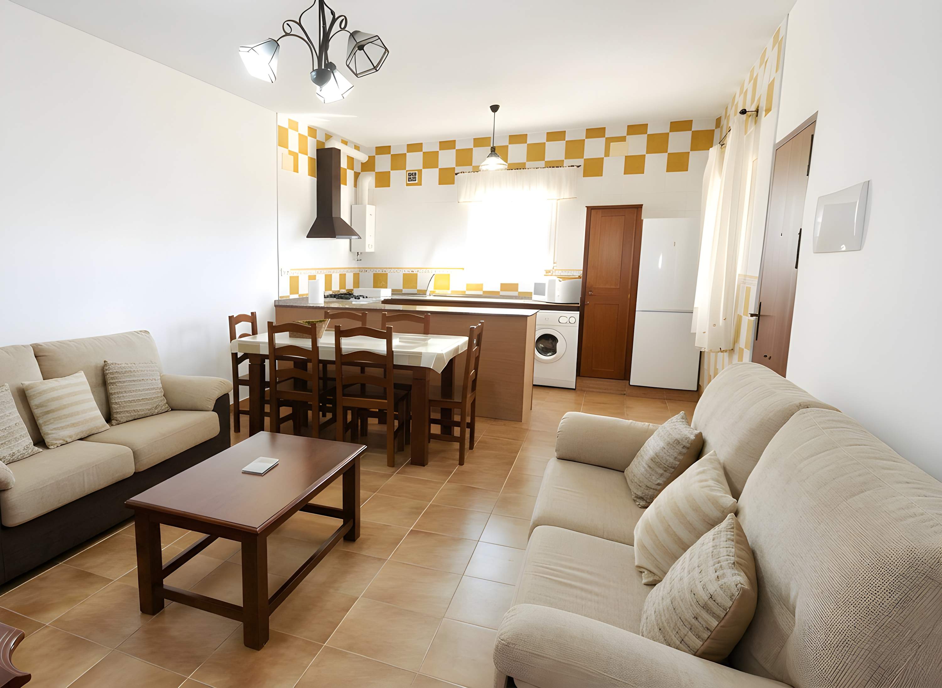 Chalet con Terraza y Barbacoa a 3 min de la Playa  El Palmar - image 9
