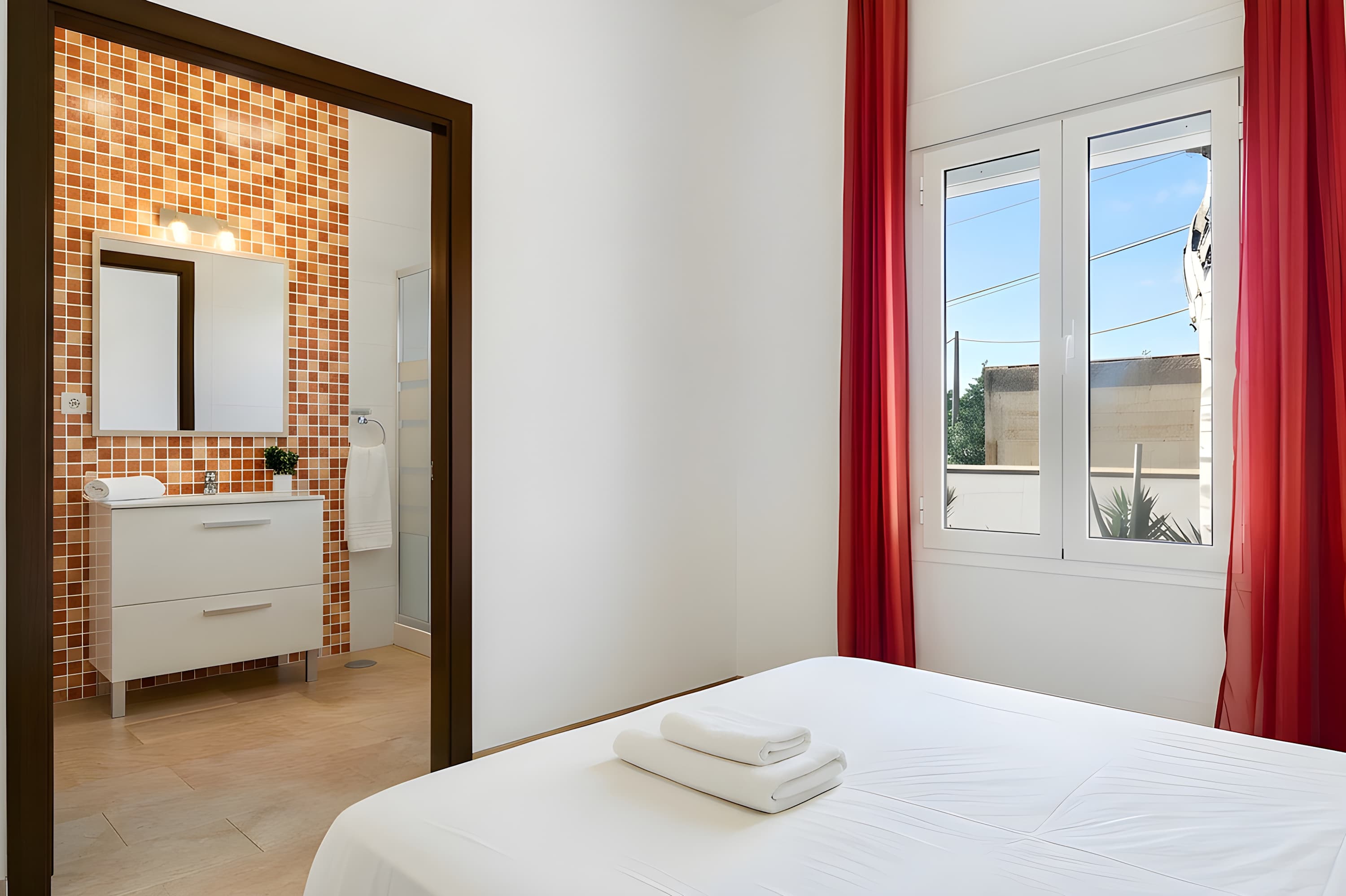 Villa con piscina privada, terraza y Wi-Fi - image 17