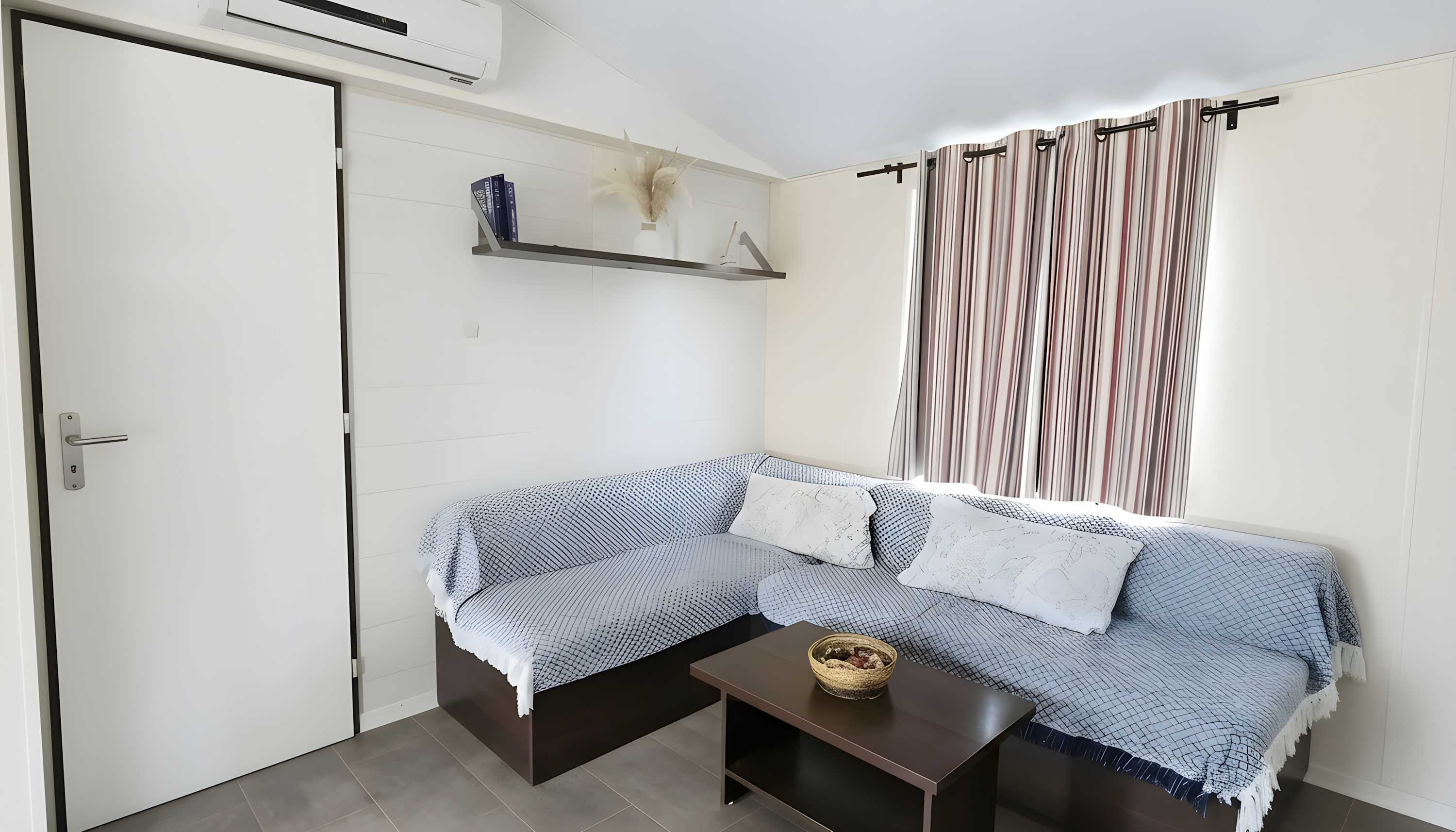 Alojamiento en Conil a 5 min del mar, con WiFi y terraza con piscina - image 6