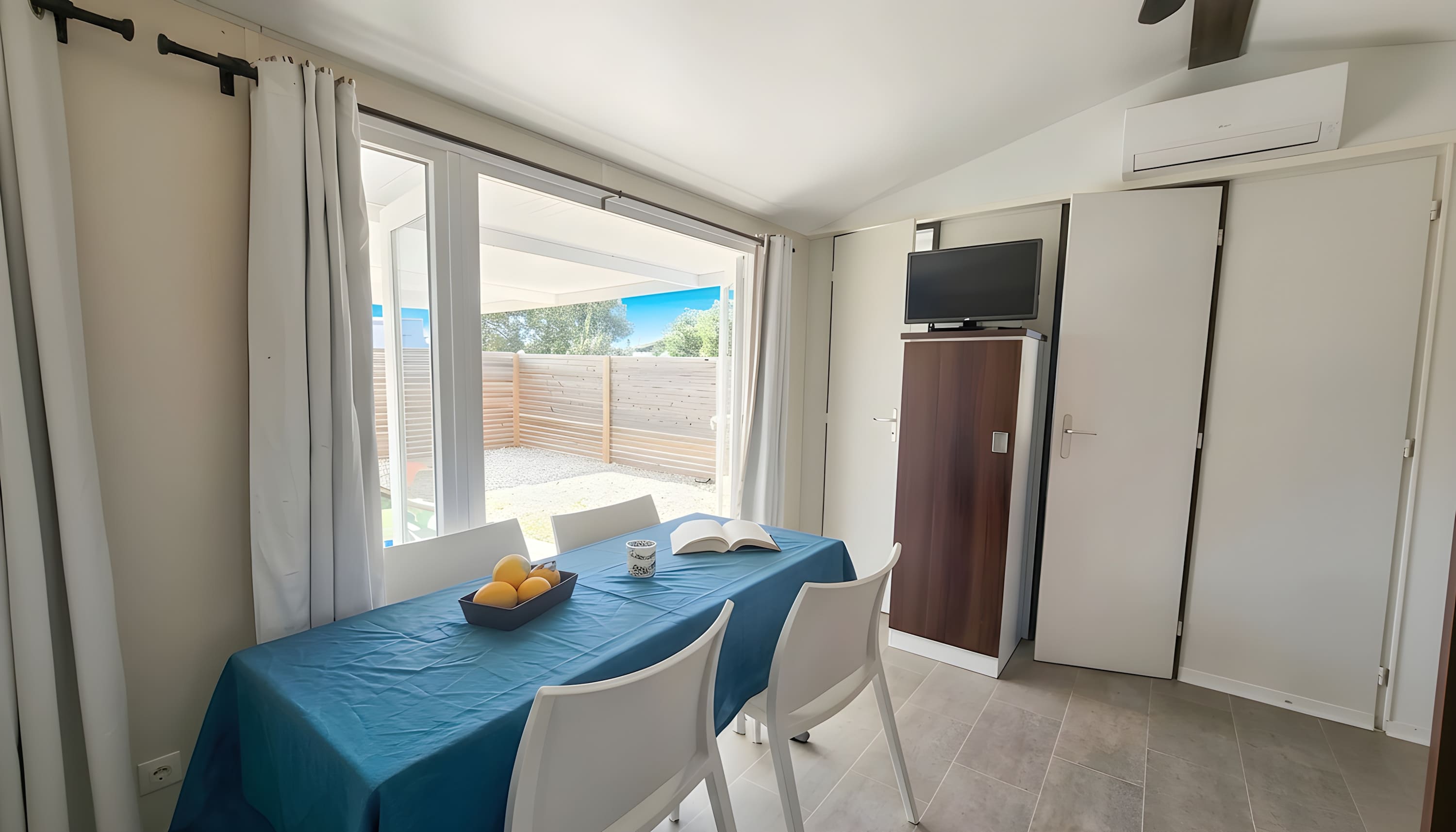 Alojamiento en Conil a 5 min del mar, con WiFi y terraza con piscina - image 7