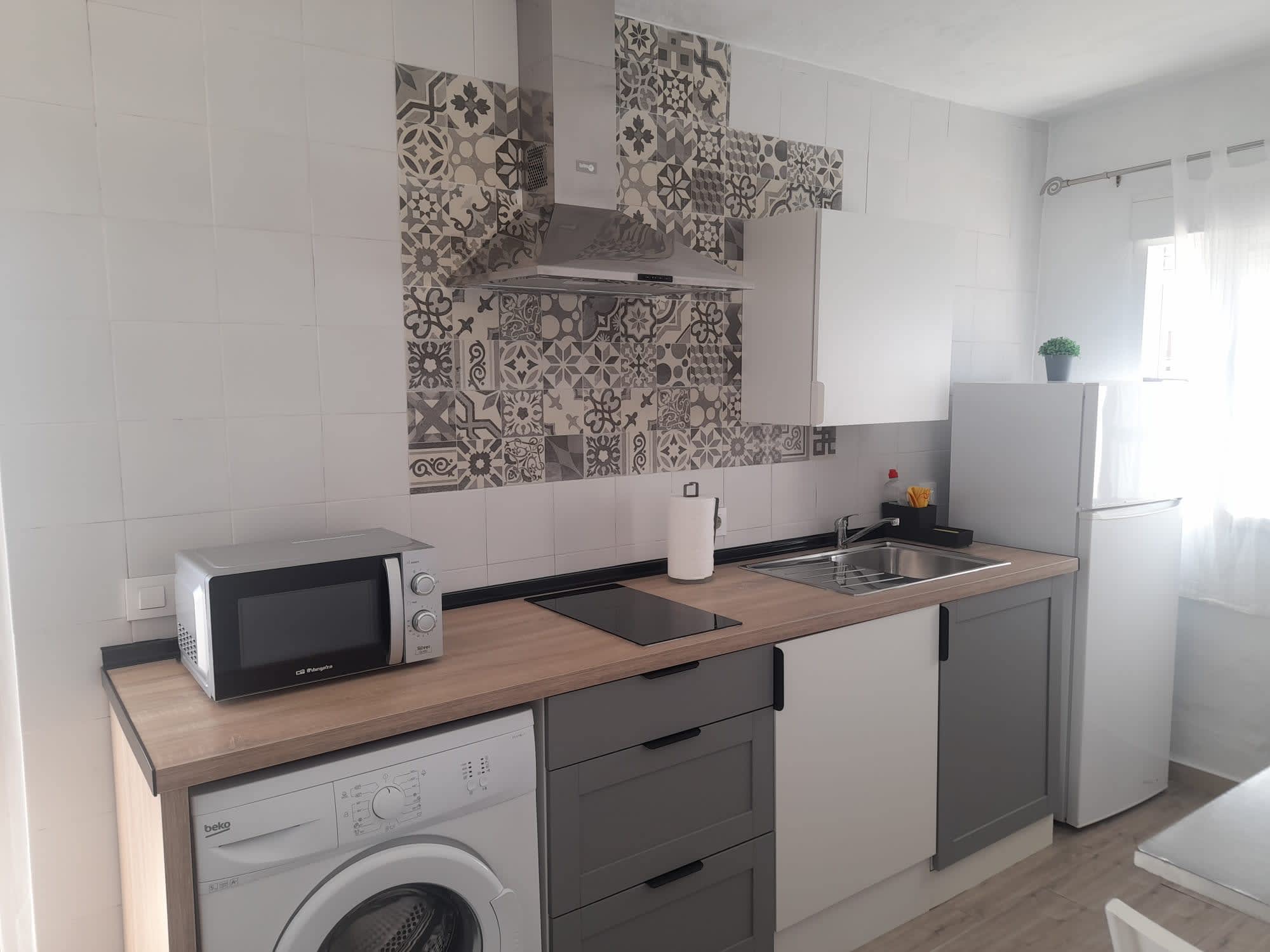 Casita en El Palmar con jardín y parking, ideal para parejas cerca del mar - image 10