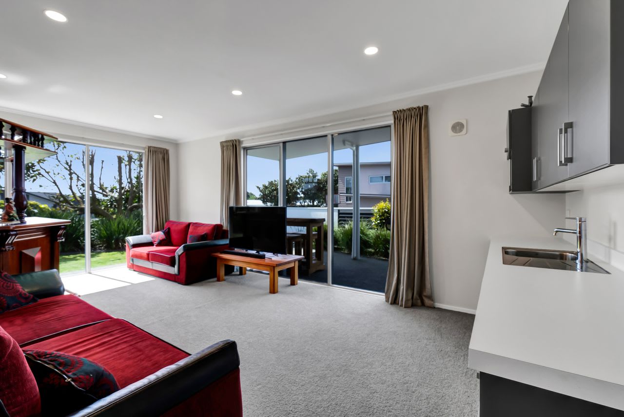 Executive on Parkvue