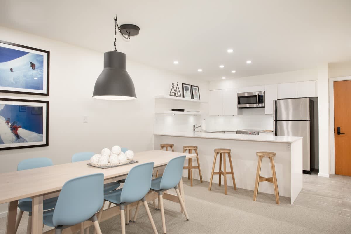 Hearthstone Lodge 8 6