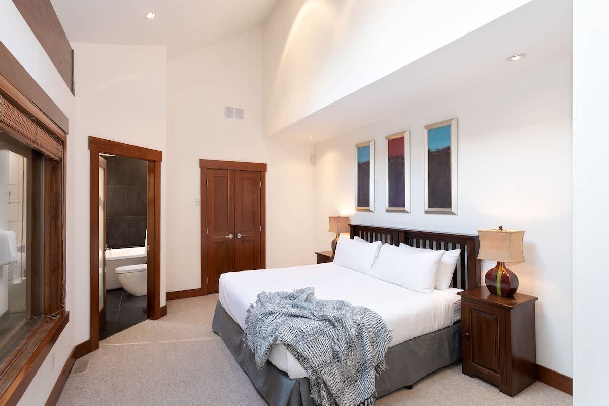 Northern Lights 41 4