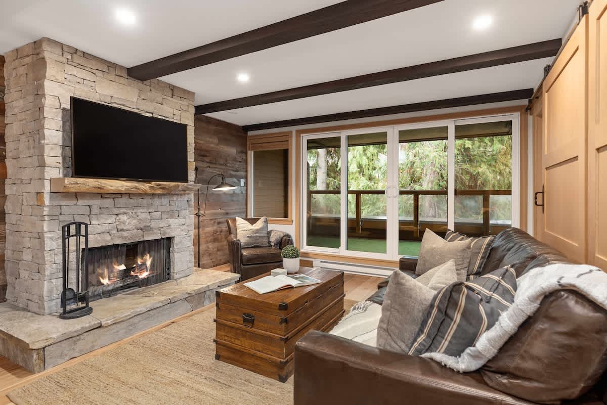 Hearthstone Lodge 2